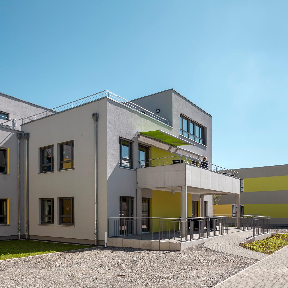 Holzbau im Gesundheitswesen, Seniorenwohnheim in Hessisch-Lichtenau