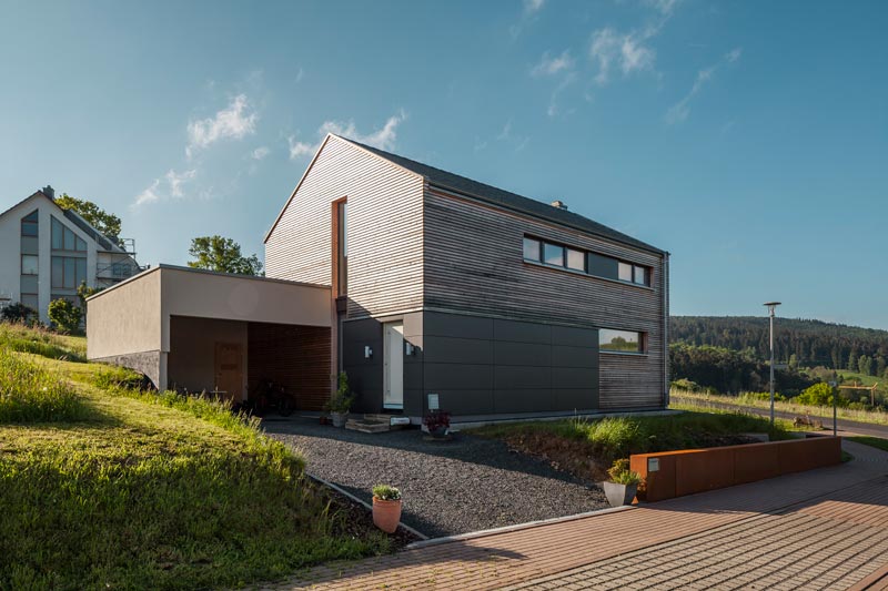 Holzhaus mit Holzfassade im Schwalm-Eder-Kreis