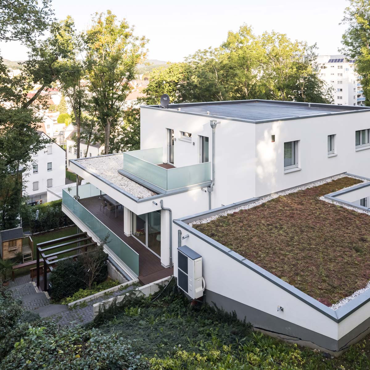 Einfamilienhaus in Holzrahmenbauweise im Bauhausstil